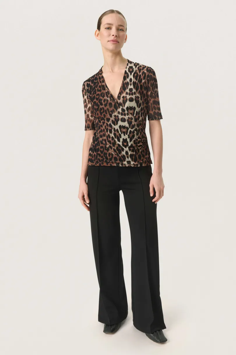 Soaked in Luxury SLAldora Bluse