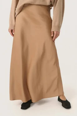 Hot Soaked in Luxury SLAnna Nederdel