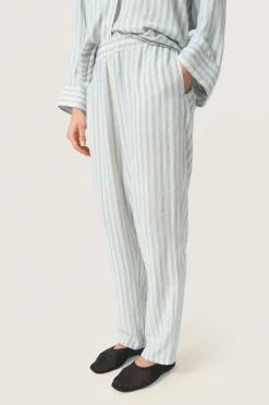 New Soaked in Luxury SLBelira Bukser