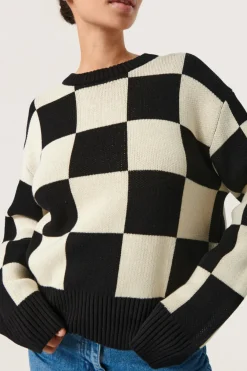 Soaked in Luxury SLCabba Pullover