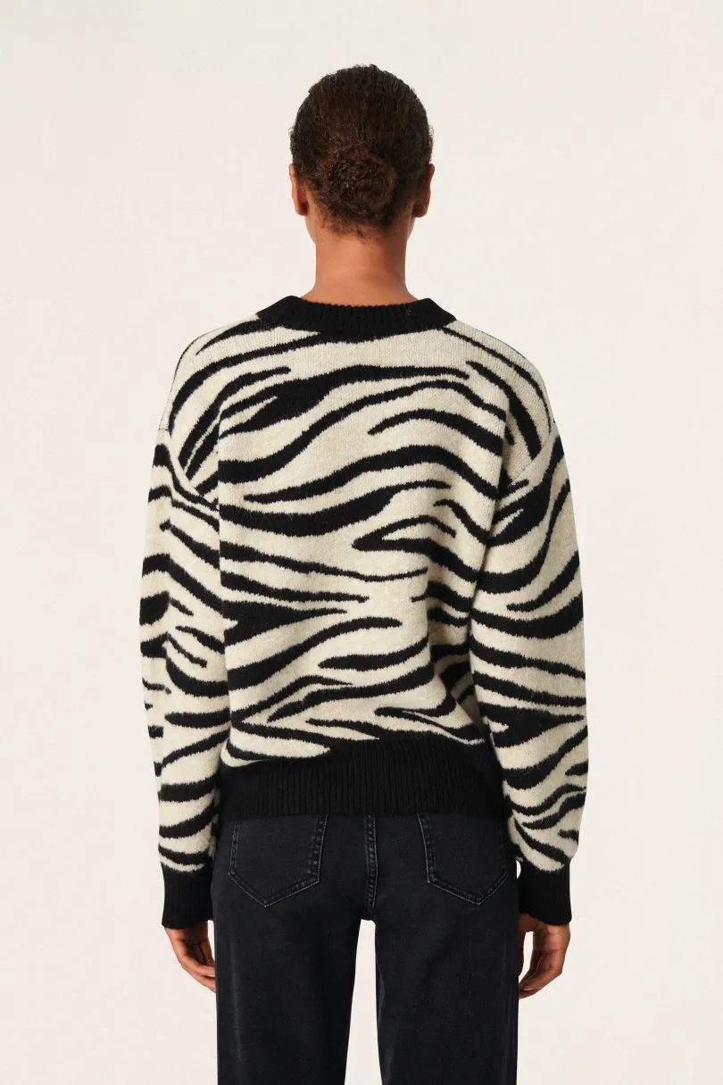 New Soaked in Luxury SLDio Pullover