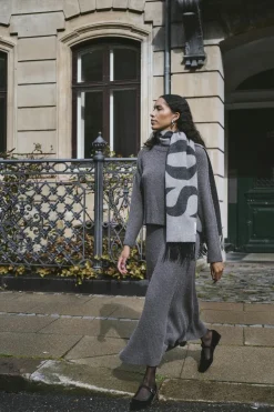 Sale Soaked in Luxury SLDitta Nederdel