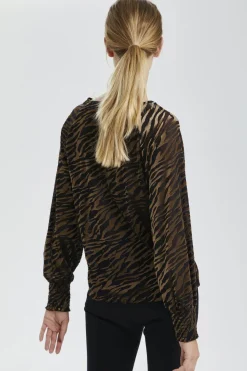 Soaked in Luxury SLElwyn Blouse LS