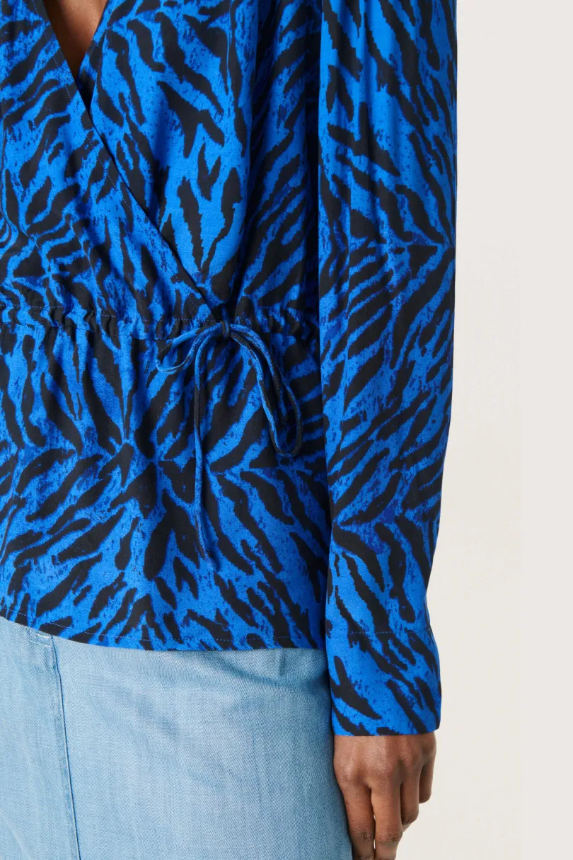 Soaked in Luxury SLIna Bluse