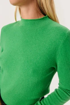 Best Soaked in Luxury SLMolina Pullover