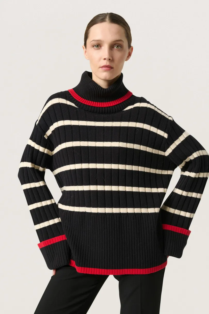 Clearance Soaked in Luxury SLMusling Pullover