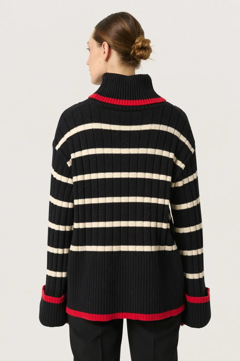 Clearance Soaked in Luxury SLMusling Pullover
