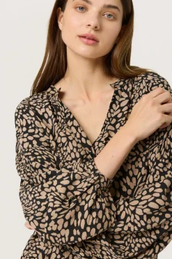 Hot Soaked in Luxury SLNaya Bluse
