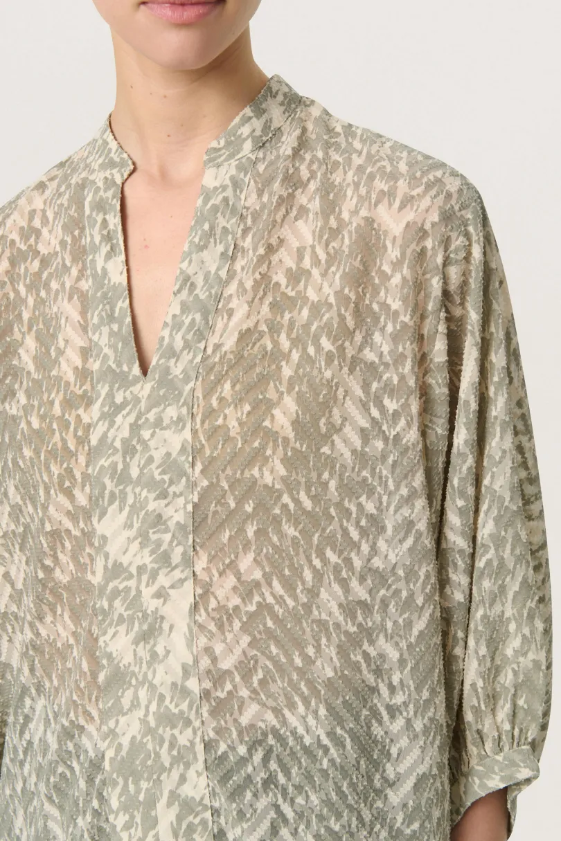New Soaked in Luxury SLOsaka Bluse