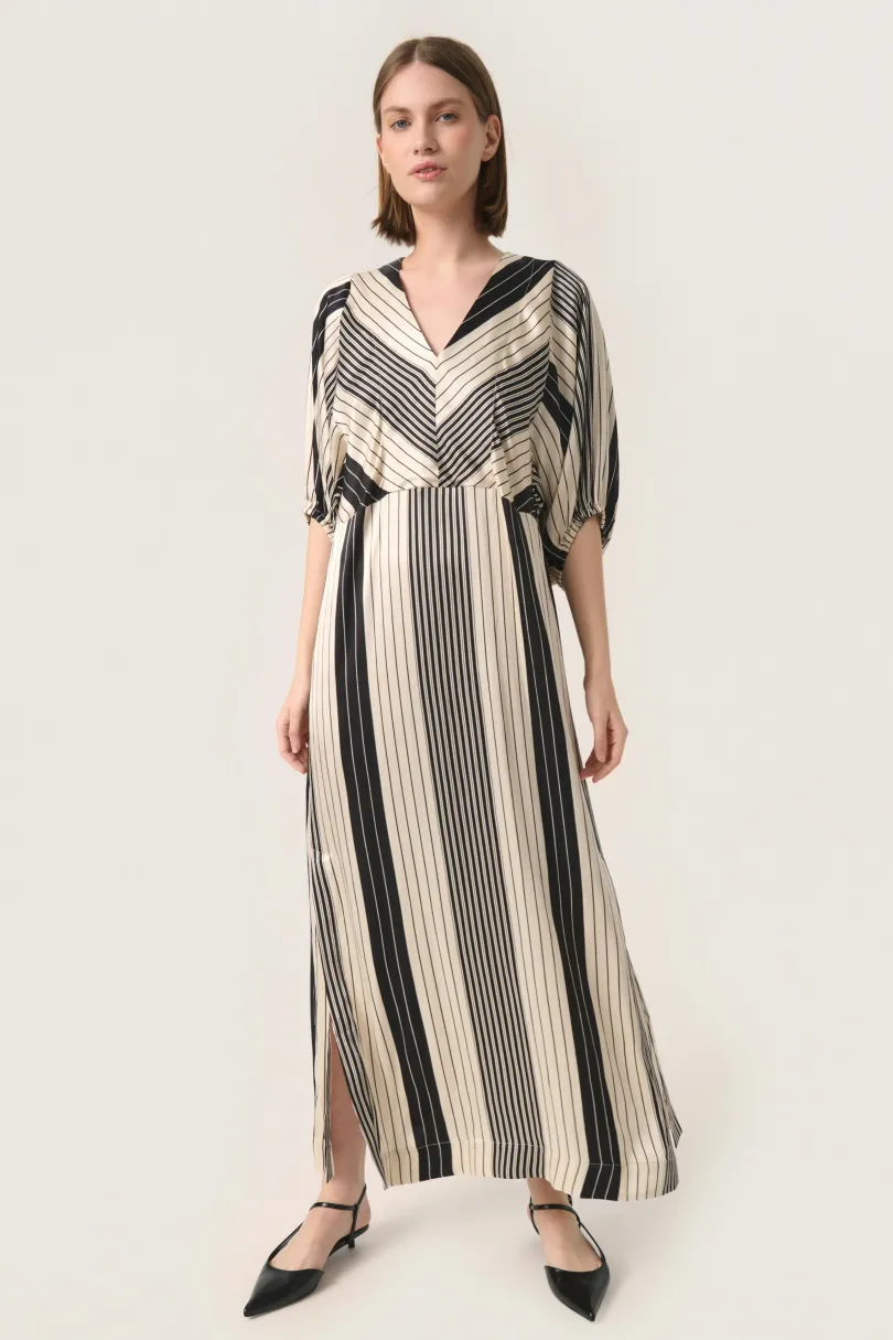 Clearance Soaked in Luxury SLSendai Kjole