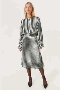 Online Soaked in Luxury SLSoho Nederdel