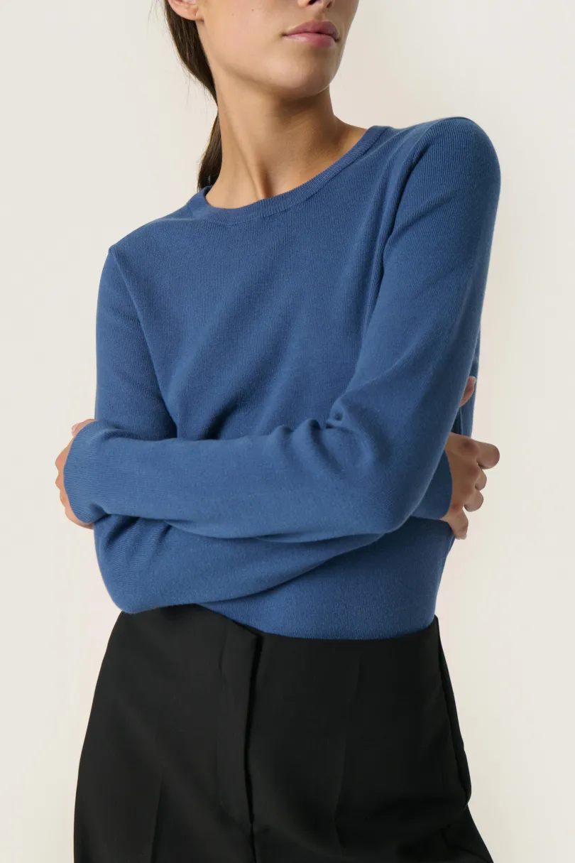 New Soaked in Luxury SLSpina Pullover