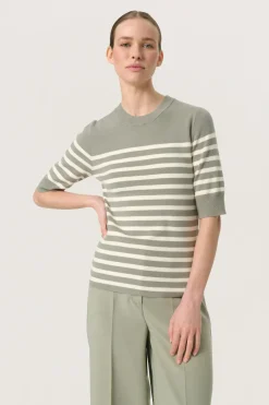 New Soaked in Luxury SLSpina Pullover