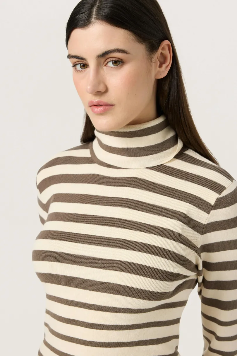 Best Soaked in Luxury SLSpina Pullover