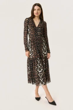 Online Soaked in Luxury SLValdora Kjole