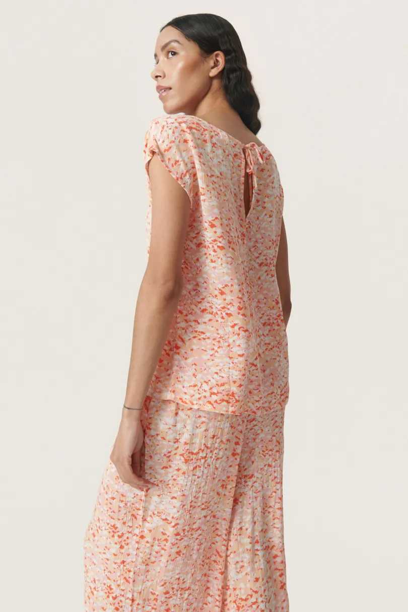 Hot Soaked in Luxury Zaya Bluse